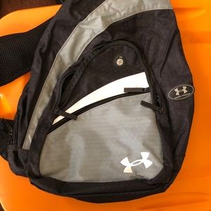Under Armour sling bag new with out tag